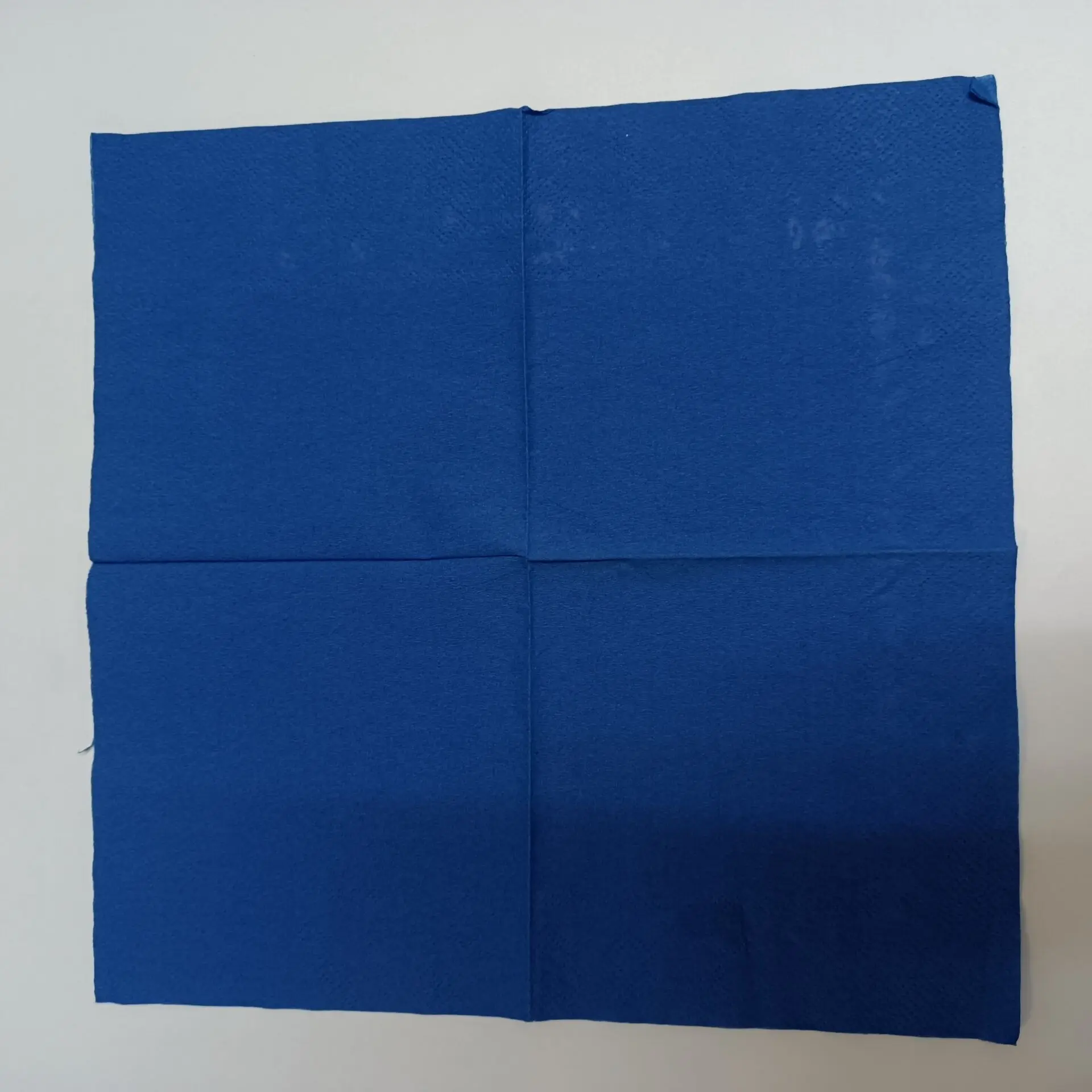 Оптовая Продажа с фабрики одноразовые бумажные салфетки высокого качества для вечеринки