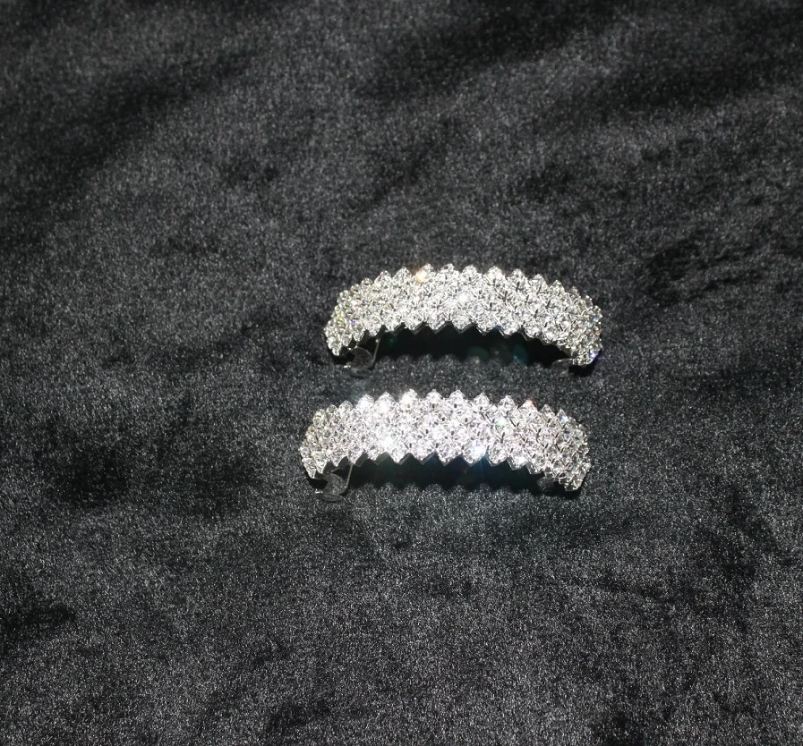 Бесплатная индивидуальная Серебряная эластичная заколка для волос со стразами