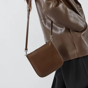 Wholesale Customized Retro Women's Genuine Leather Waterproof Shoulder/Crossbody Bag Elegant High-quality Phone Bag Ladies De