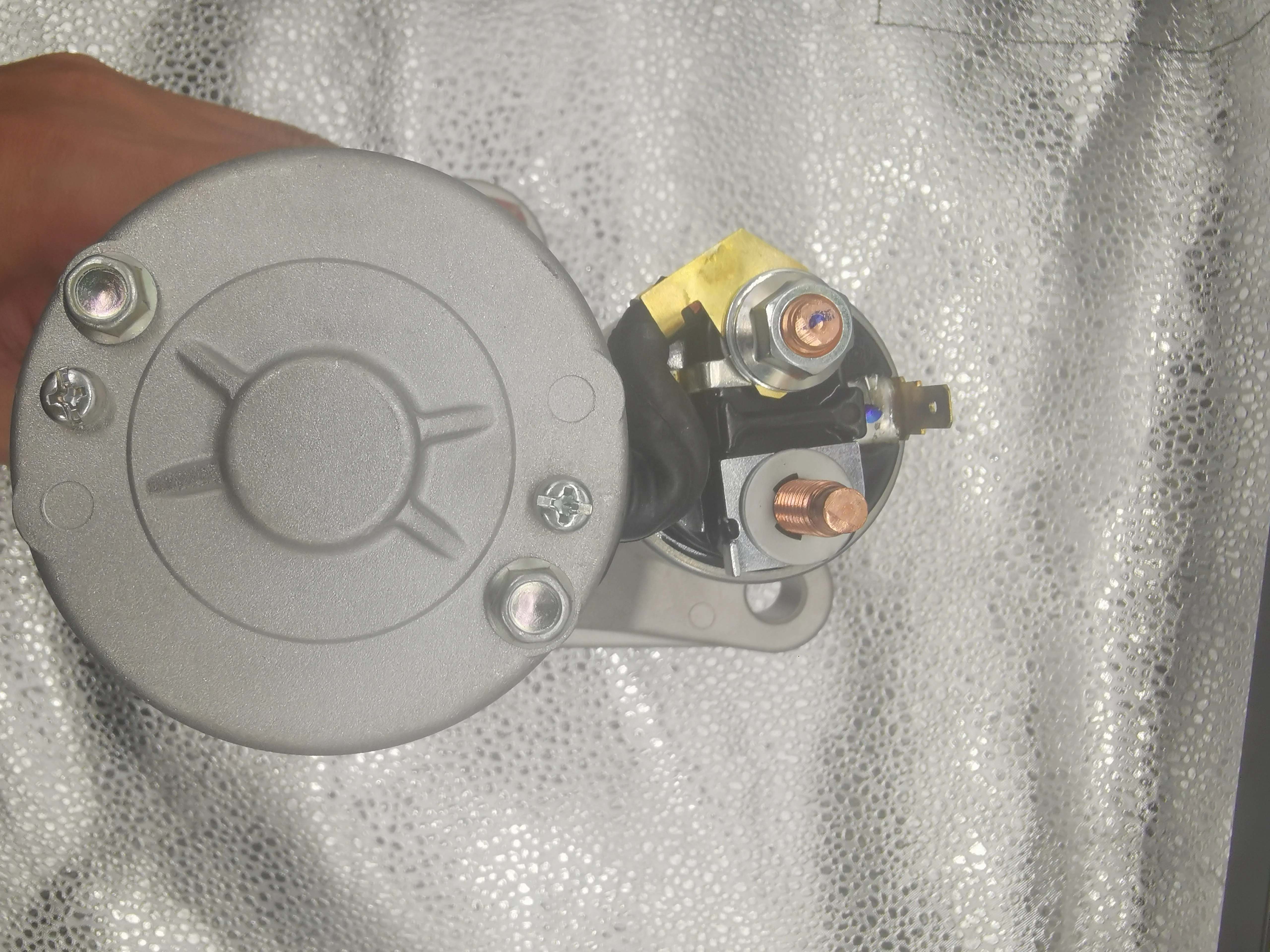 日立2.0ガソリンC25 C26 2005-2015 S114959 新品 12V 1.0KW 10T