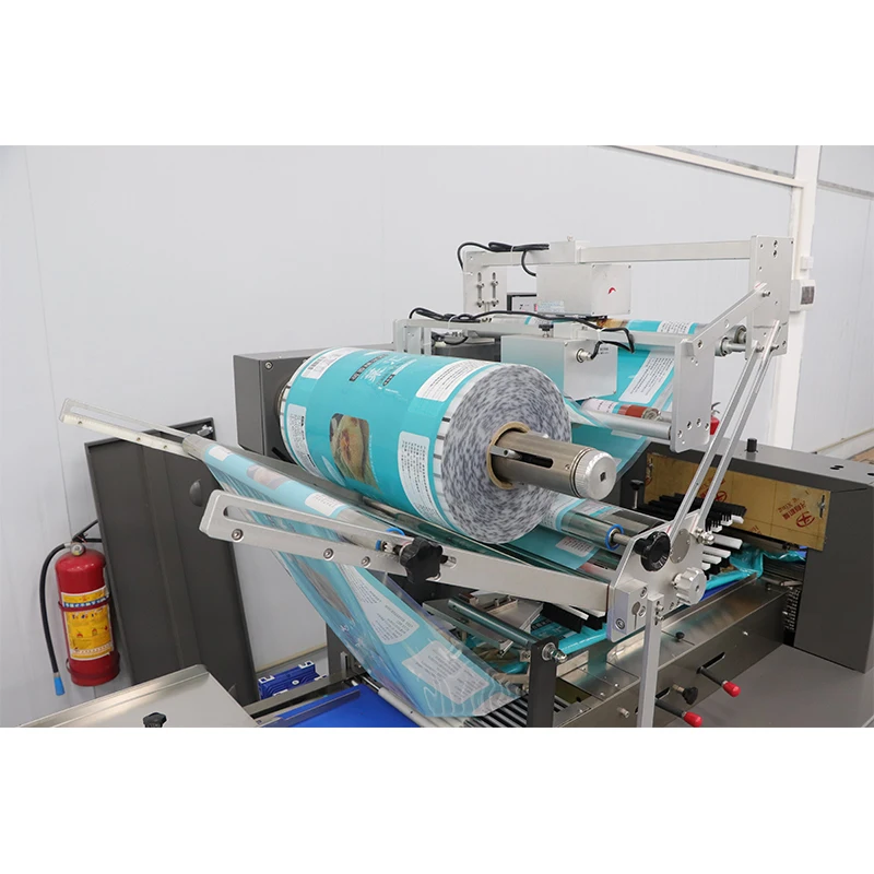 Dumpling Tray Wrapping Packaging Machine With Stretch Film Frozen Food Ham Sausage Vacuum Pillow Flow Packing Machine