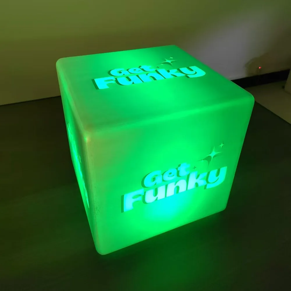 Сменные цвета на заказ рекламный кубик светодиодный дисплей наружное освещение мебель с подсветкой светодиодные кубики сидя стул барный