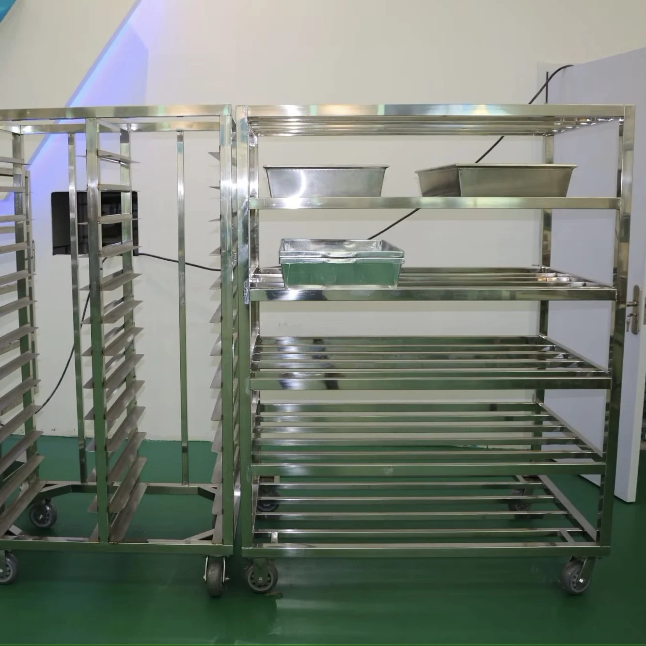Stainless Steel Forced Freezer Trolley with Multi-Tier Pallet Rack for Refrigeration, Meat Processing and Freezer Applications