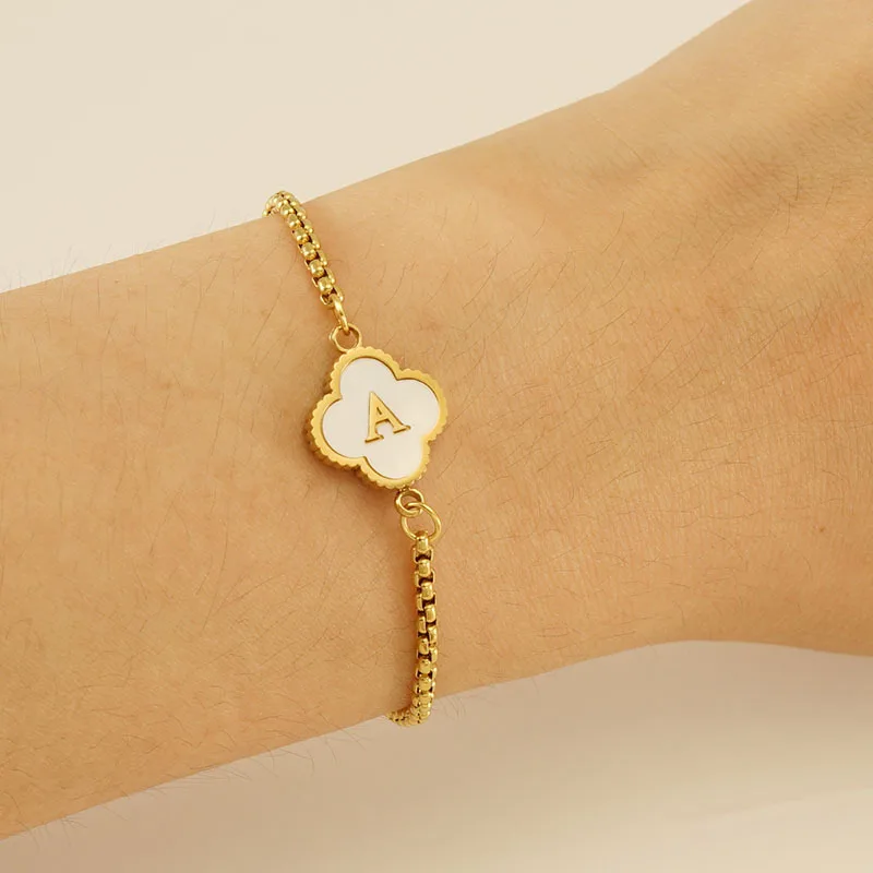 18K Gold Plated Waterproof Stainless Steel Chain Bracelet Trendy Four Leaf Clover Initial Letter Shell Bracelet