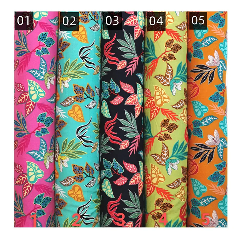 Высокоплотная гладкая ткань из вискозы с цифровым принтом