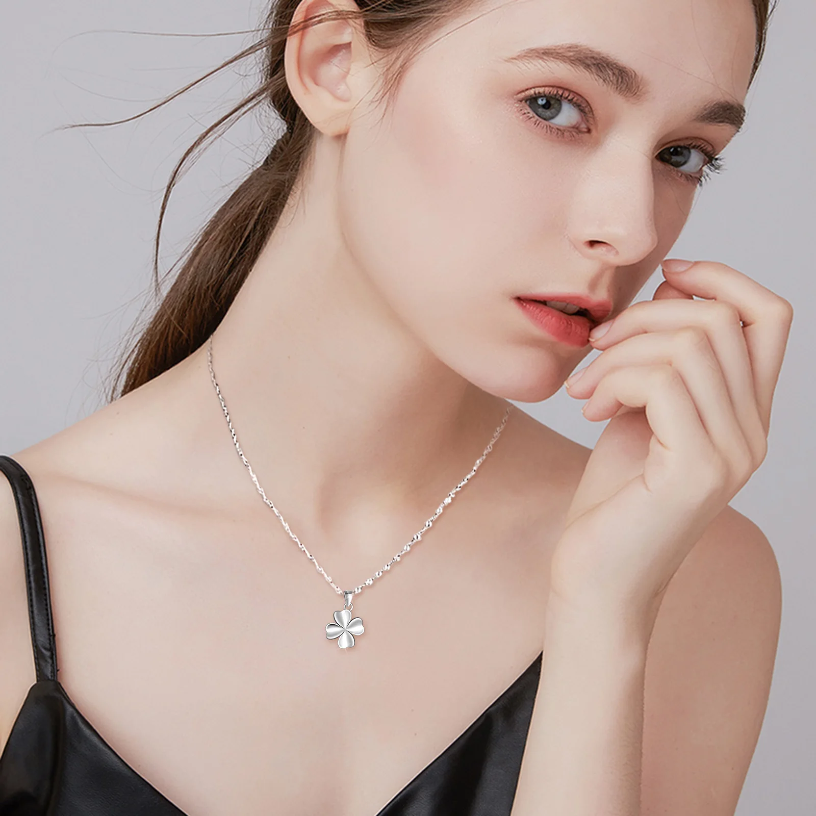 Mama 925 Silver Rhodium Plated Vintage Four Leaf Clover Necklace Designer  Minimalist Wedding Party Jewelry for Women