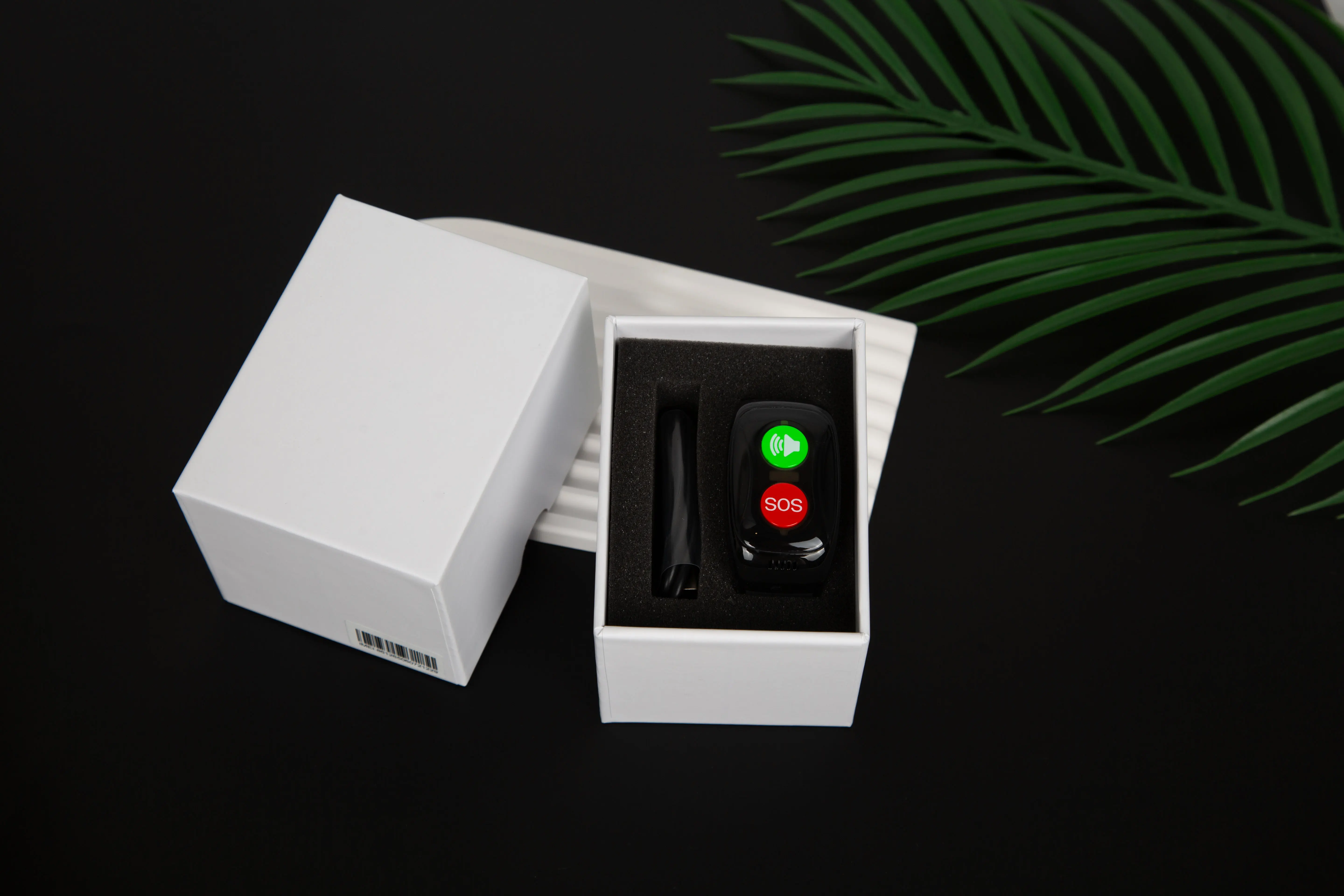 4g Elderly Wearable Device Fall Detection Emergency Call Alert Smart