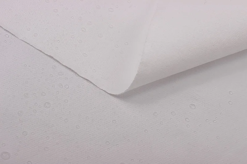 Microporous 65gsm Polypropylene Pe Laminated Non Woven Fabric Roll 1.6m