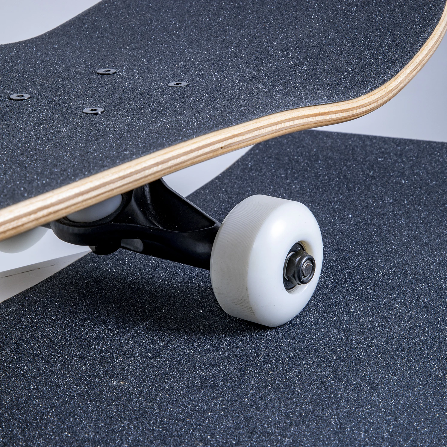 중국 공장 가격 방수 스케이트보드 부속품 갑판 Griptape OS780