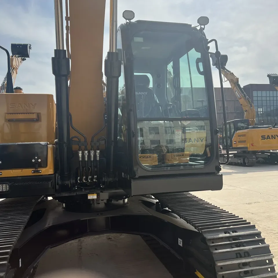 SY60C 6 Ton Used Sany Excavator Digger Yellow In Good Condition