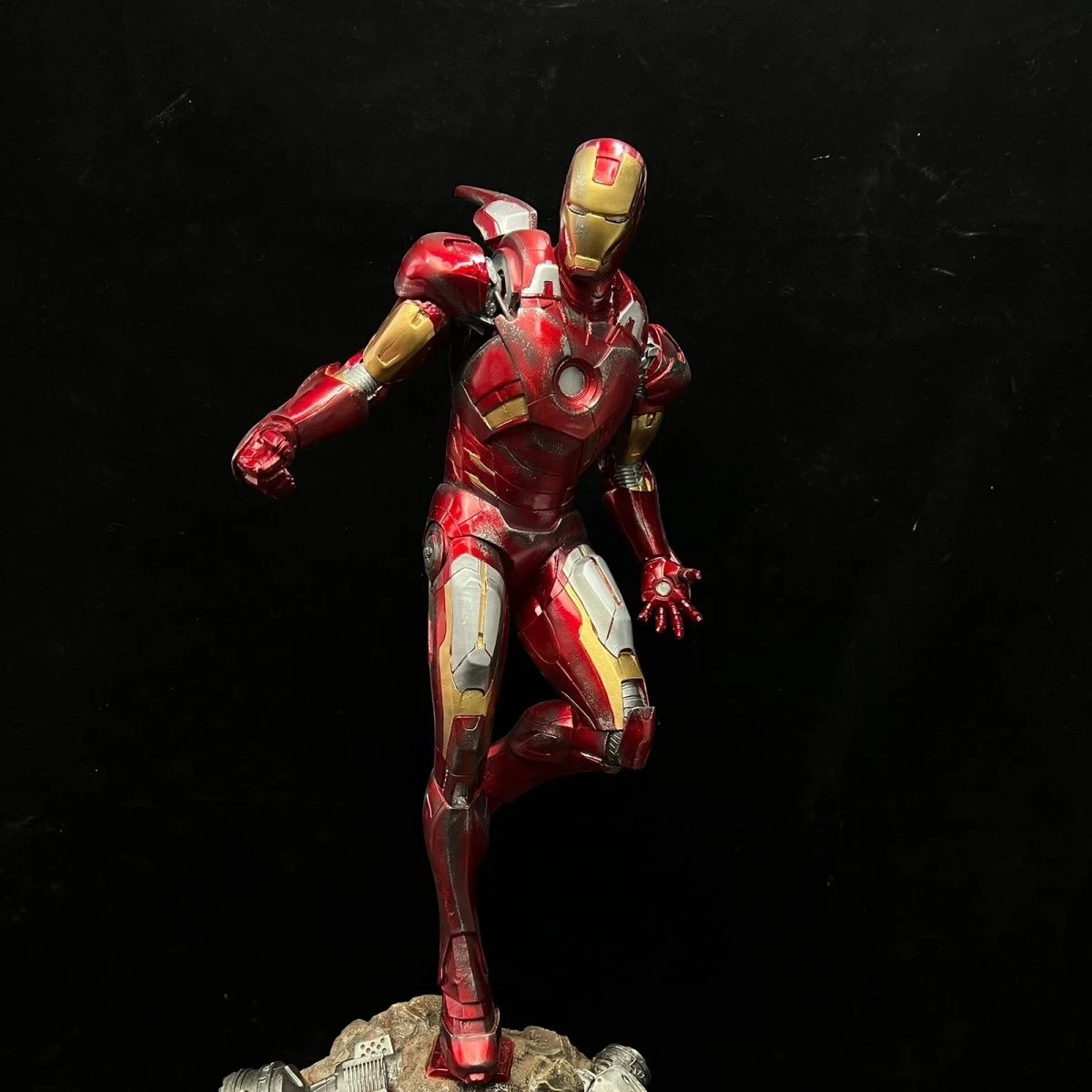 Creative Resin Crafts Statue Marvel Ironman Model MK7 Action Figure Artificial Sculpture Ornaments Toys for Sale