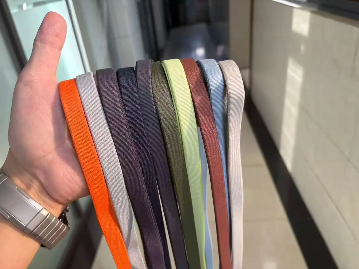 product laudtec 2025 cross body phone strap universal nylon lanyards chest strap mobile phone rope for iphone 17 air pro max136-7