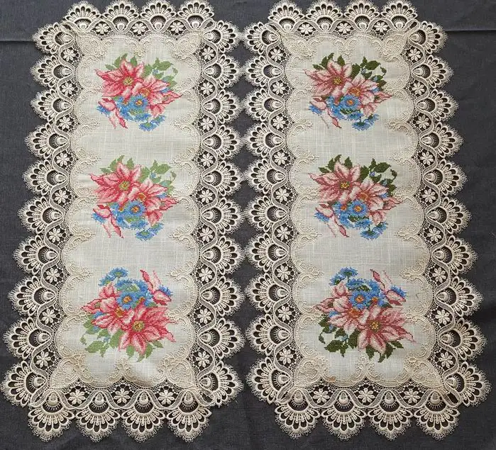 2017 New Design Cross Stitch Embroidered Table Cloth