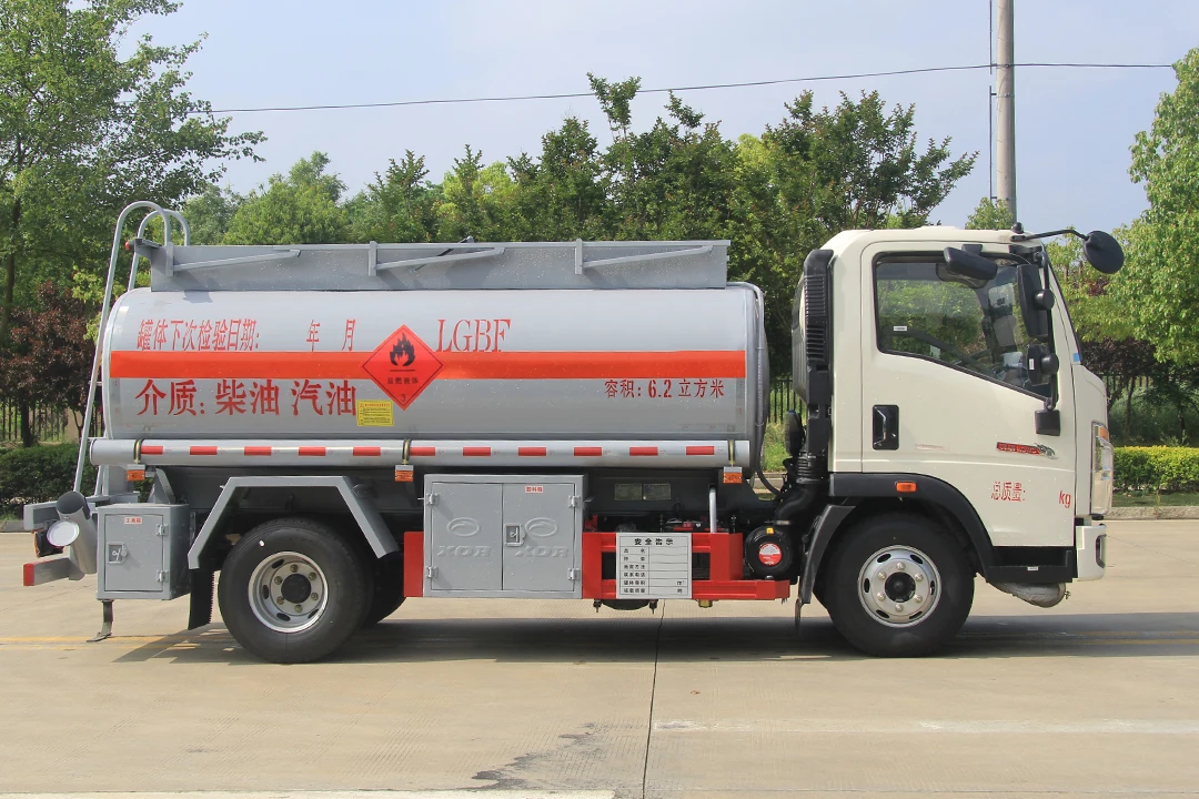 HOWO 4x2 Oil Tanker Truck 6T Flammable Liquid Transport Vehicle Fuel Dispensing 2