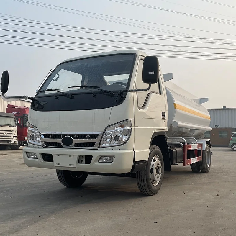 Hot Product Futon 4x2 Used Mini Fuel Tank Truck
