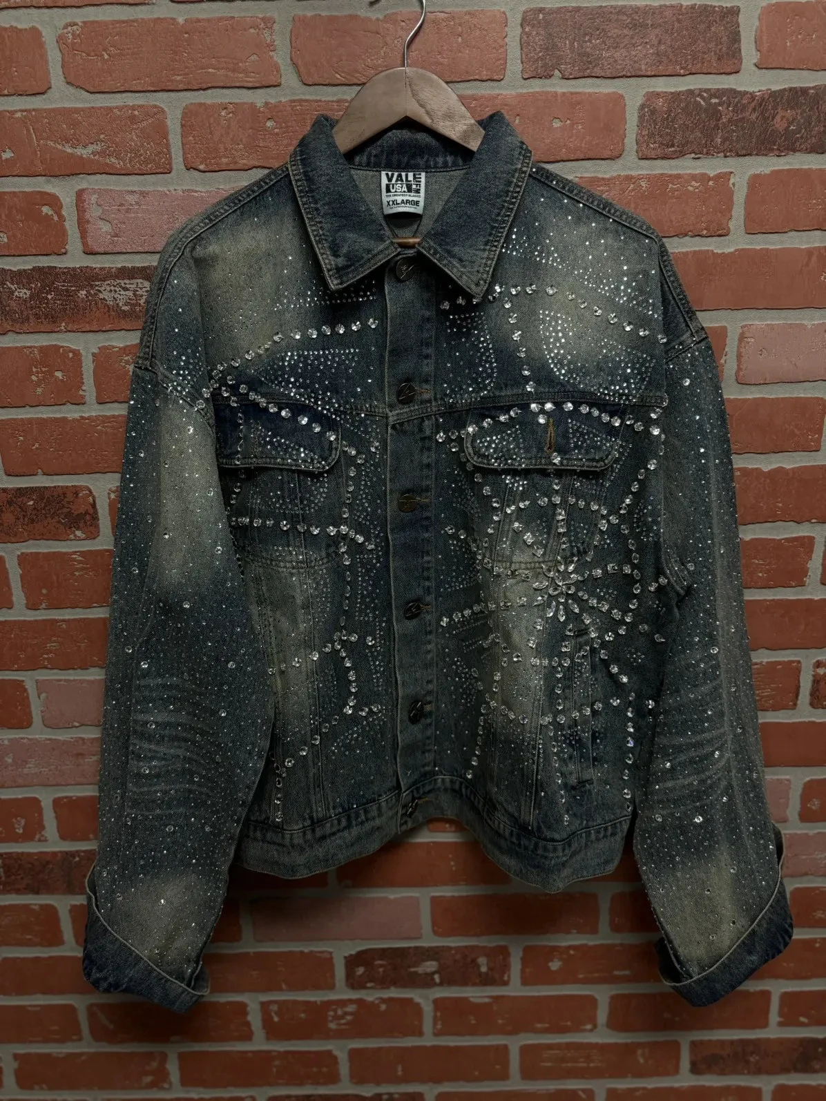 Custom Casual Crystal Drop Shoulder Heavyweight Jeans Denim Vintage Sun Fade Cotton Long Sleeve Rhinestone Turn Down Neck Jacket gallery 4