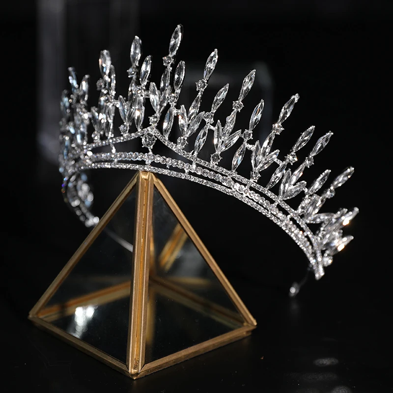 Vintage Queen King Bride Tiara Crown for Women Headdress Prom Bridal Wedding Tiaras and Crowns