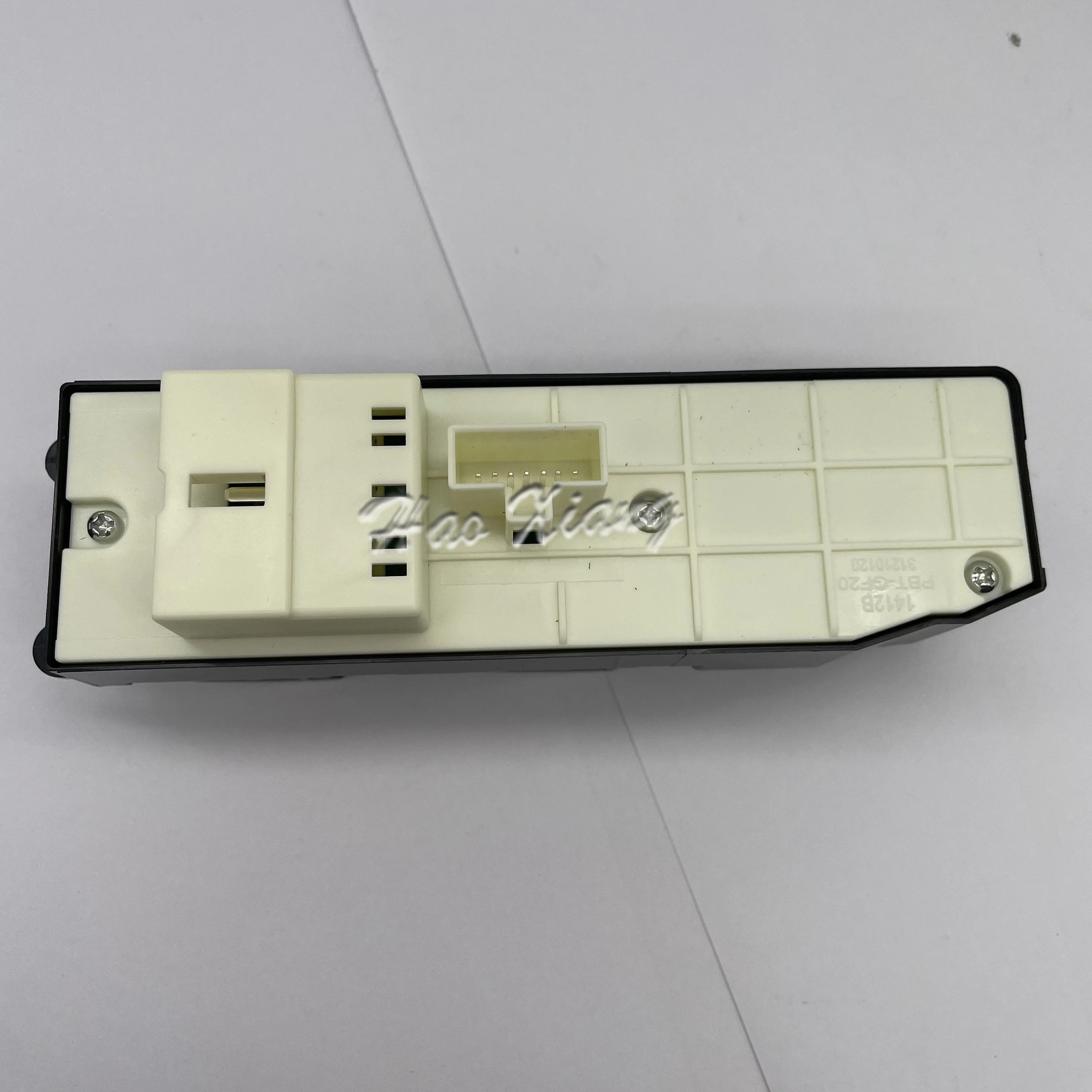 Haoxiang 84820-28130 Power Window Switch for Toyota PREVIA