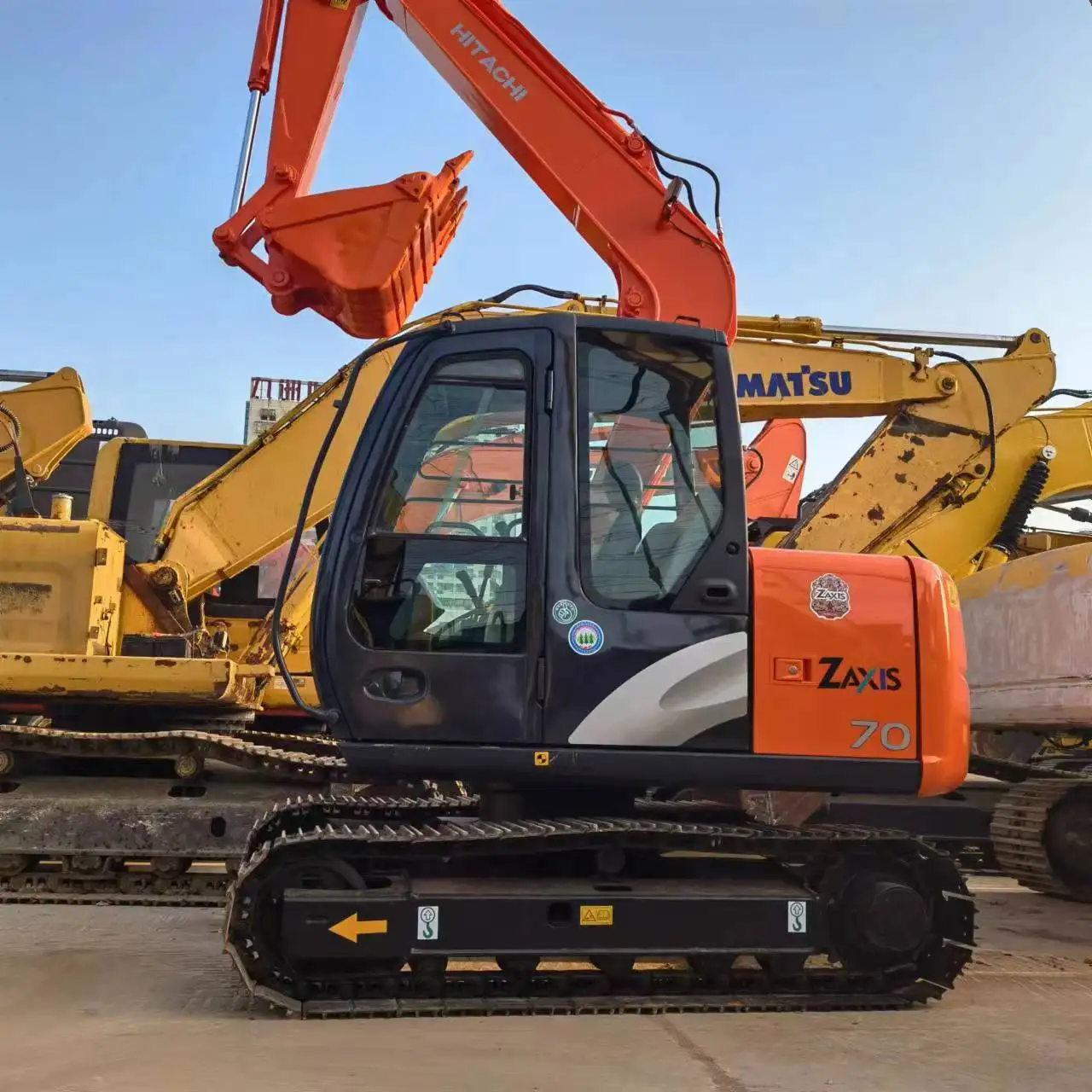 Used Japan Imported Excavator Price 7 Ton Hitachi ZX70