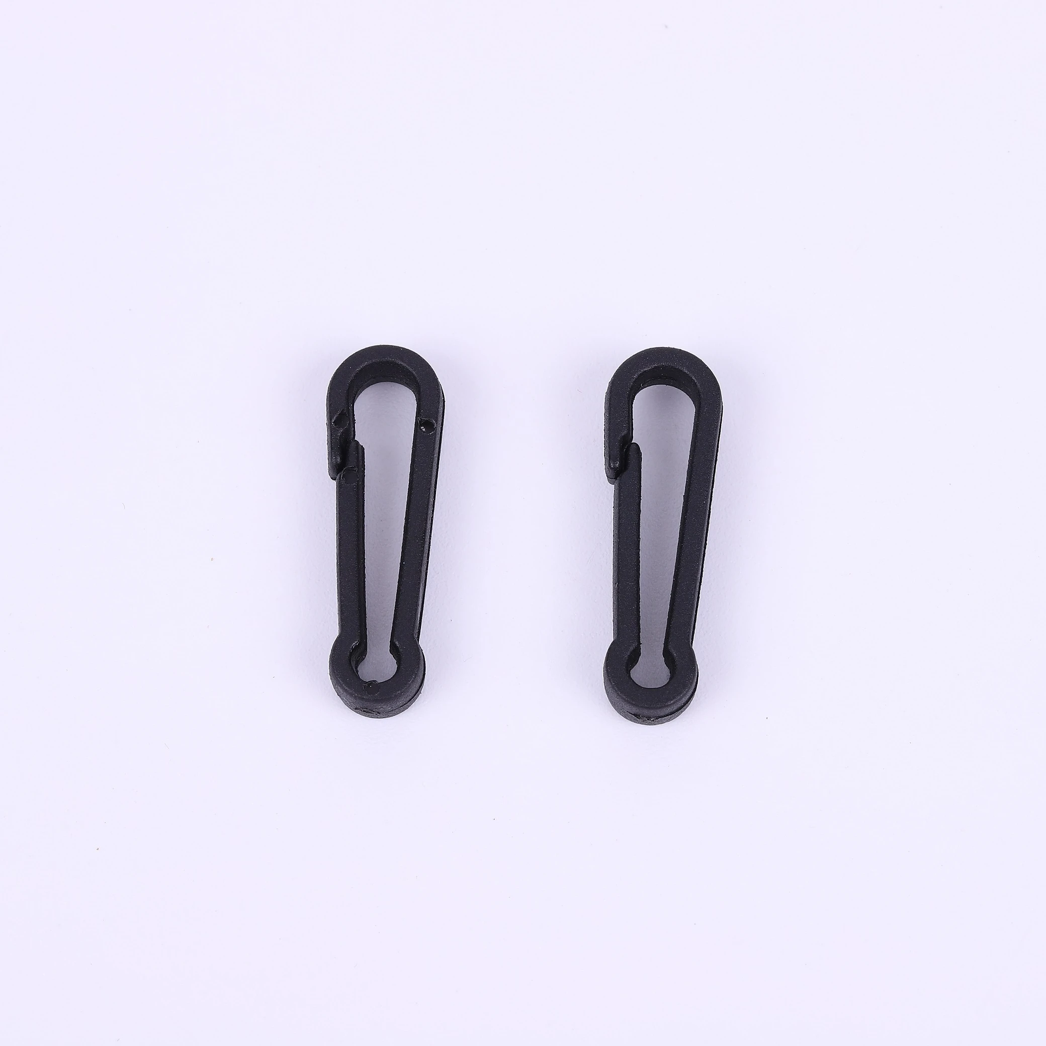 Wholesale Black Plastic Snap Clip Hooks Mini Carabiner Backpack Strap