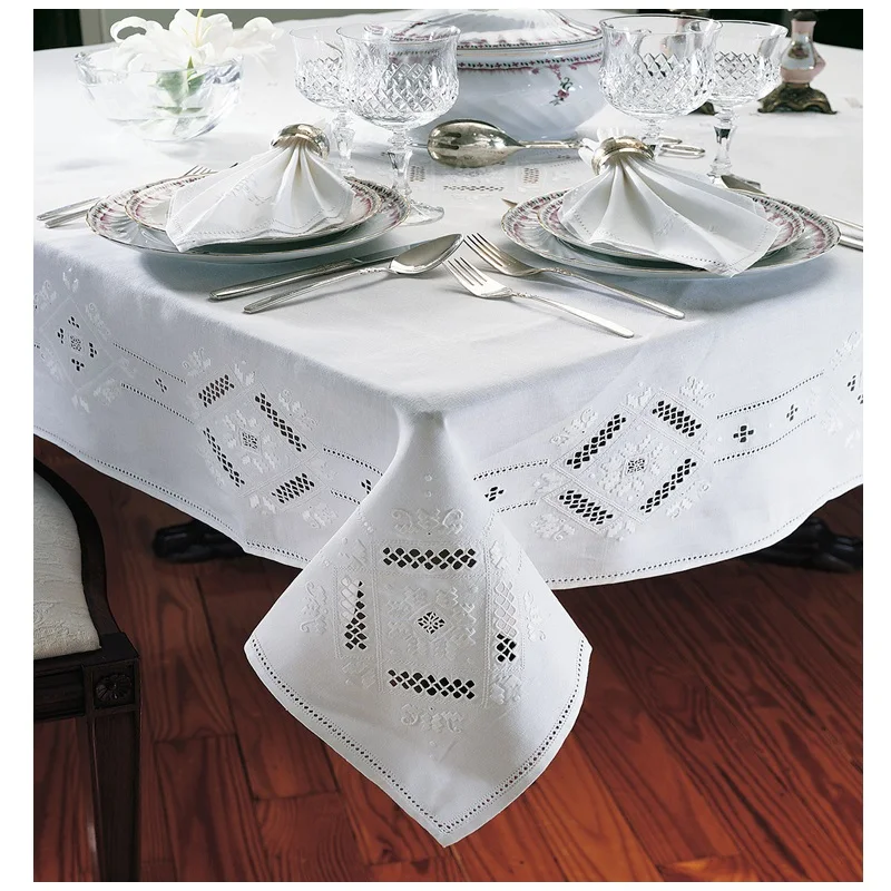 Custom Embroidery Design White Table Cloth High Quality Classic