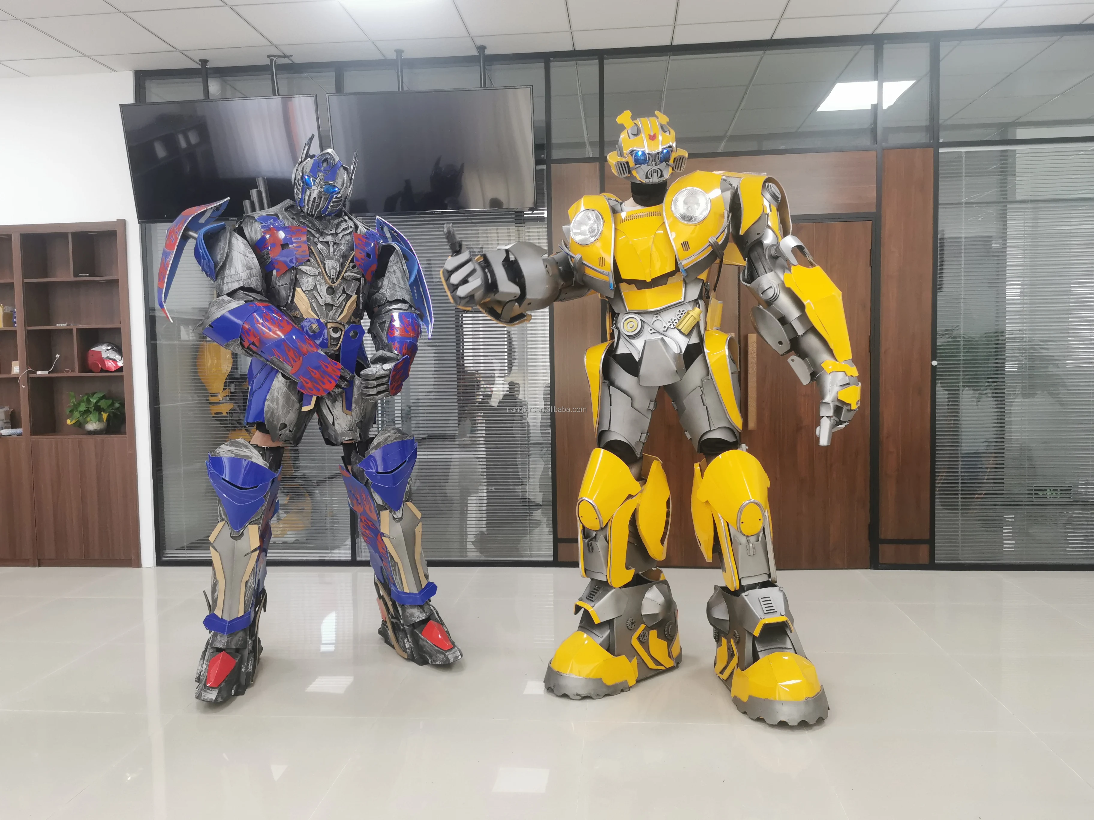 New Arrived Adult Size Wearable Walking Dancing Led Robot Mascot Cosplay Costume for Event Party Rental