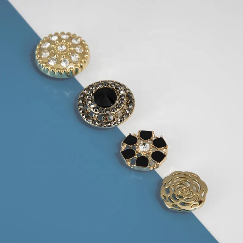 Высокое качество декоративный тисненый хвостовик шитье металлического сплава цинка латунные пуговицы логотип бренда для пальто куртки