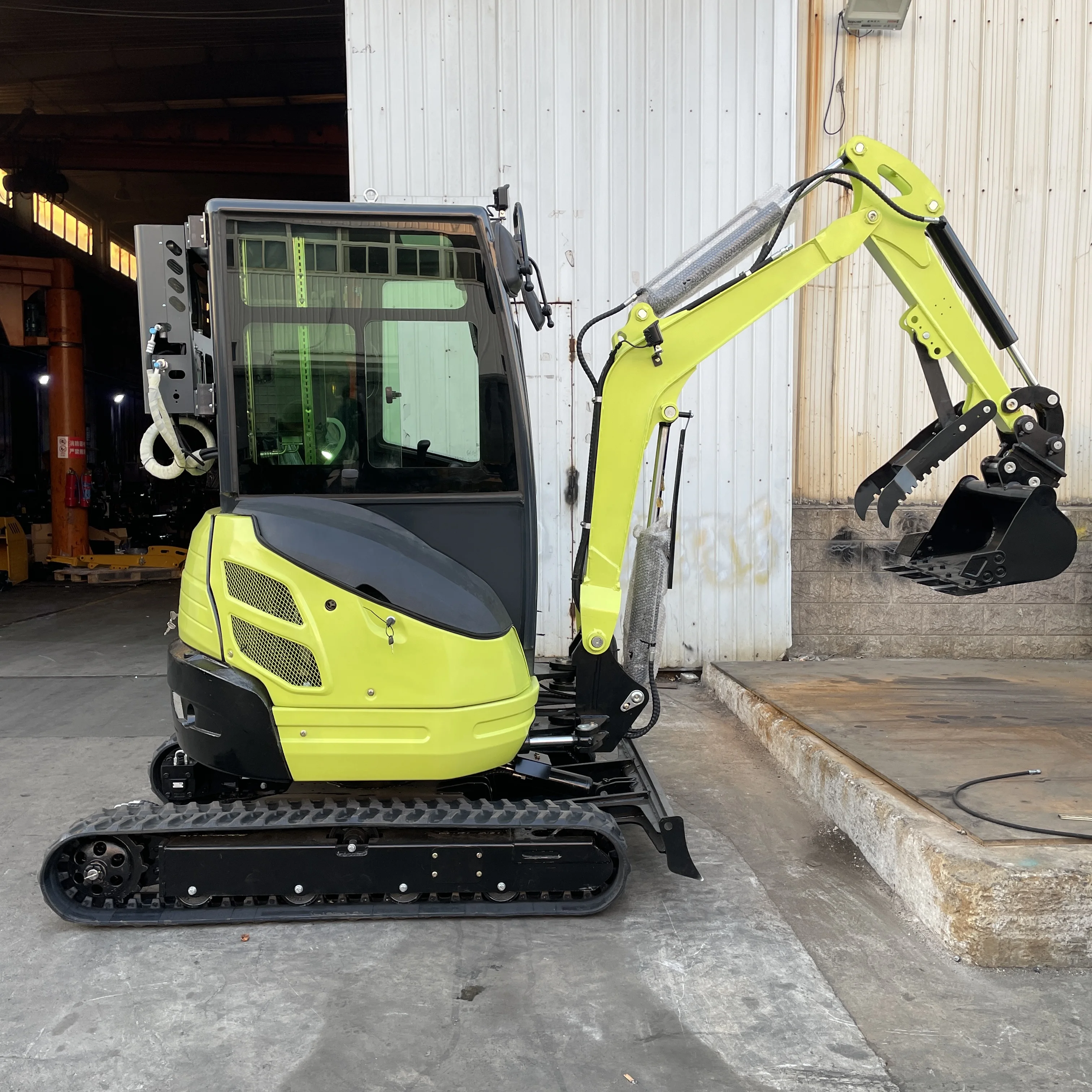 FREE SHIPPING!CARTIWELL Mini Excavator 2000KG Hydraulic Mini Pelle Farm Used Excavator Cabin EPA EURO 5 Kubota Engine Hot Sale