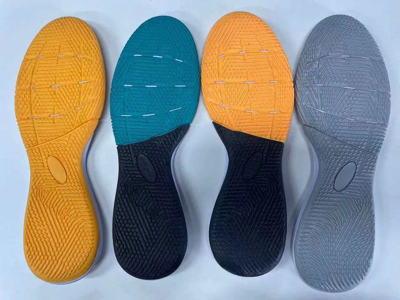 Nuovo design antiscivolo scarpe da esterno suola in gomma