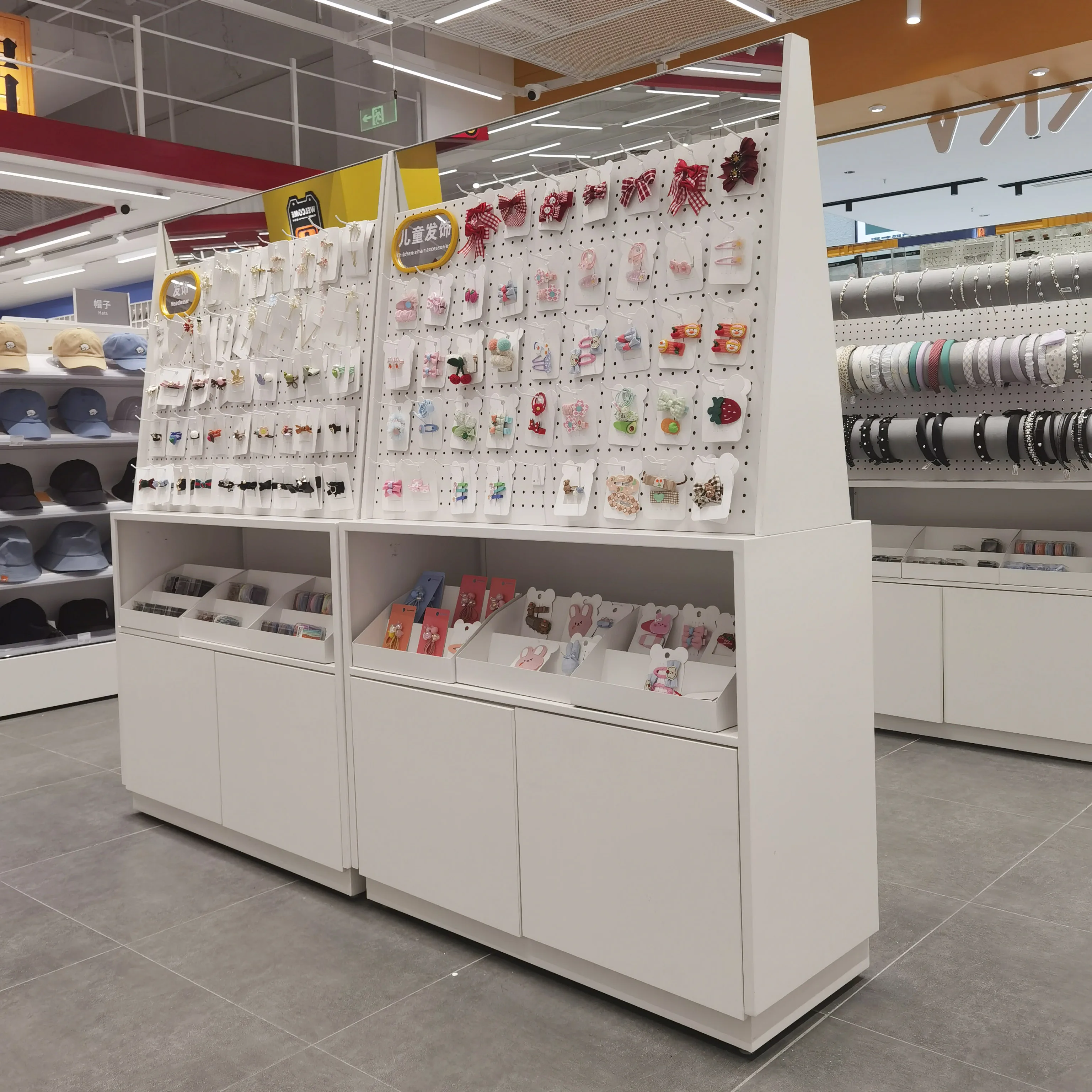 Custom Jewelry Display Racks - Elegant & Versatile Solutions