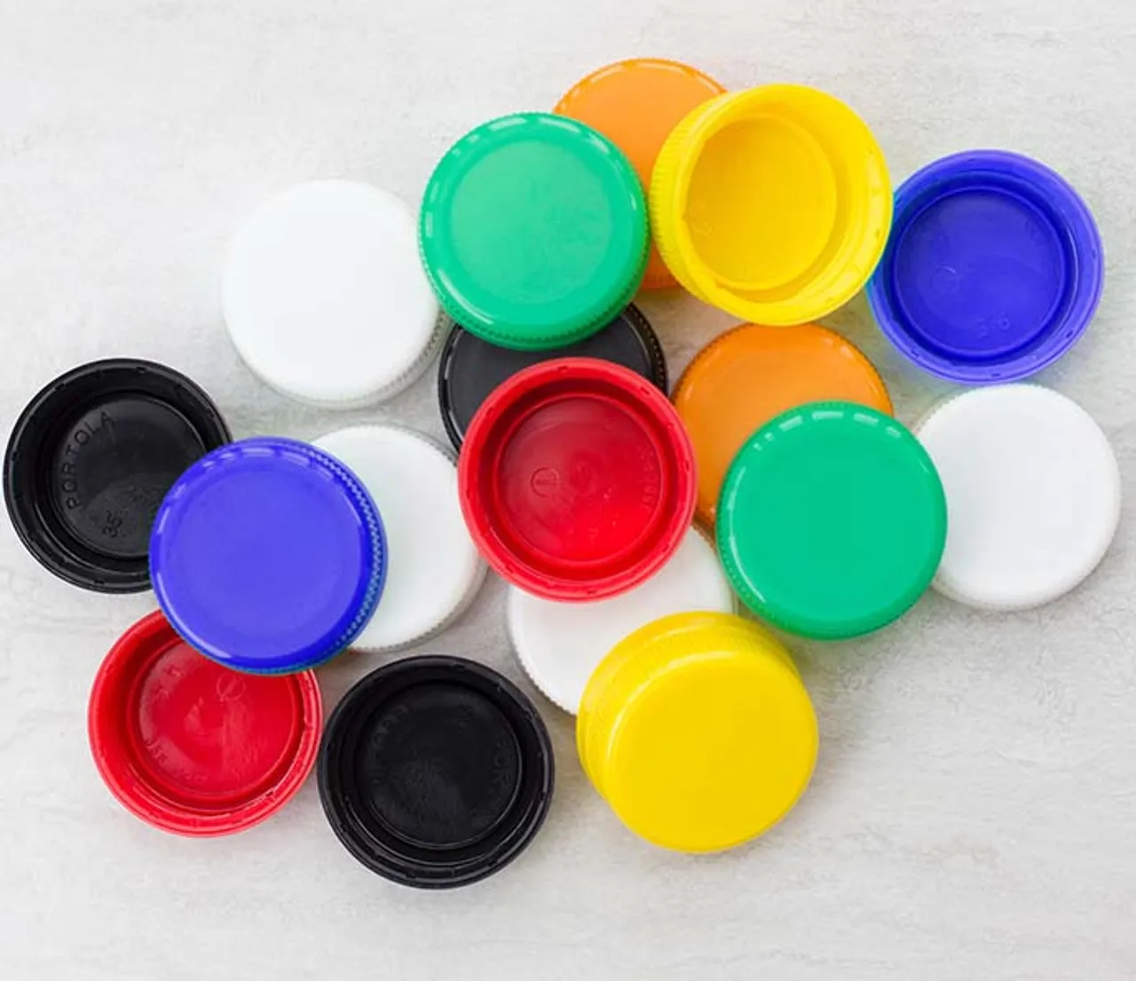 20mm 24mm 28mm 38mm プラスチックPP製タンパーエビデントキャップと