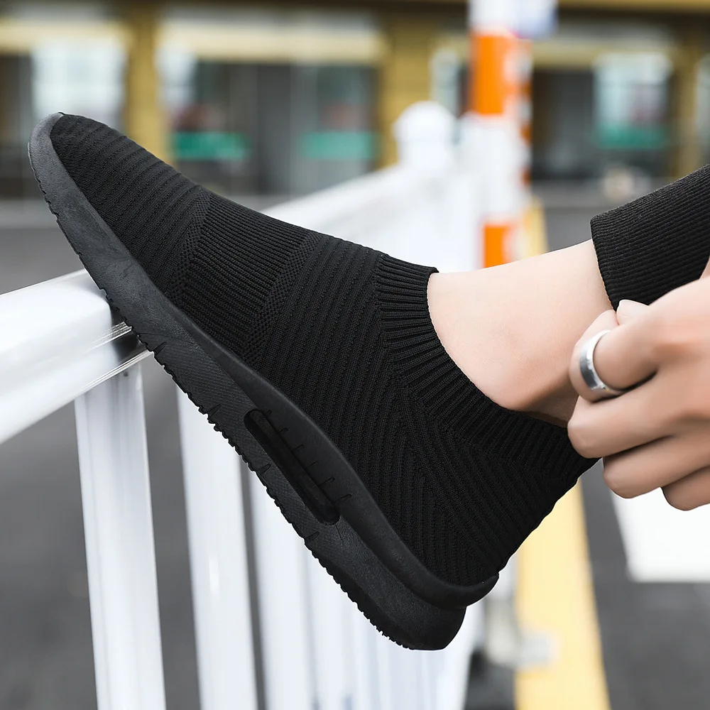 Men's Summer Black Flat Shoes Breathable Fashionable