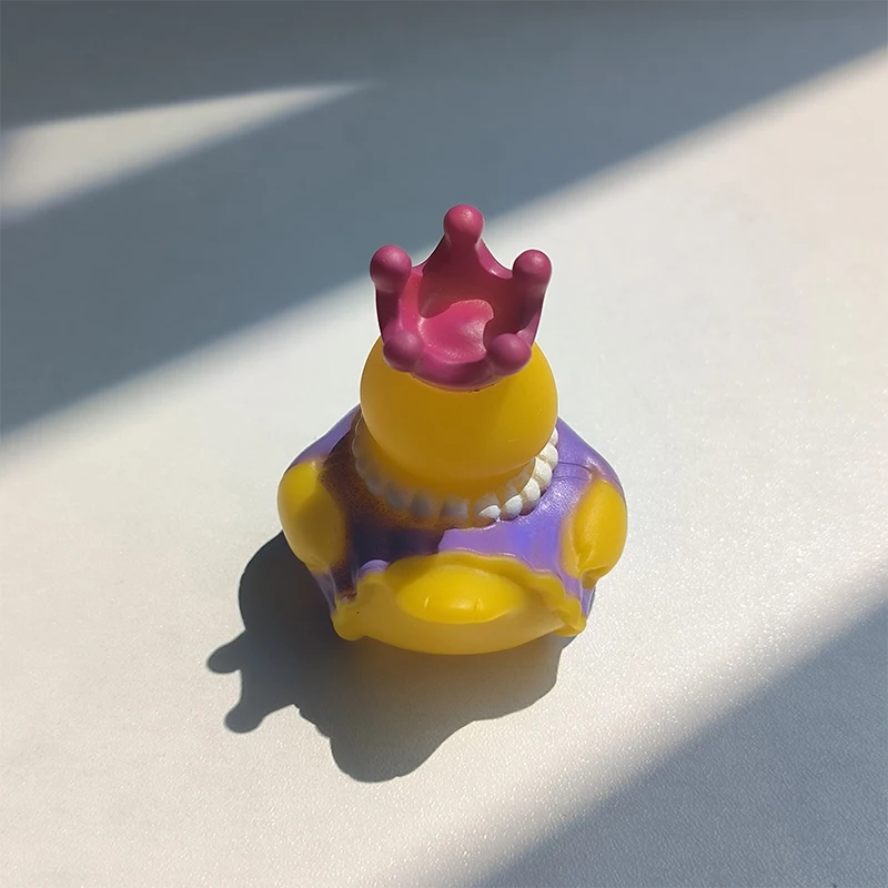 PVC Plastic Swimming Floating Squeeze Squeaky Rubber Little Yellow Princess Duck with Crown