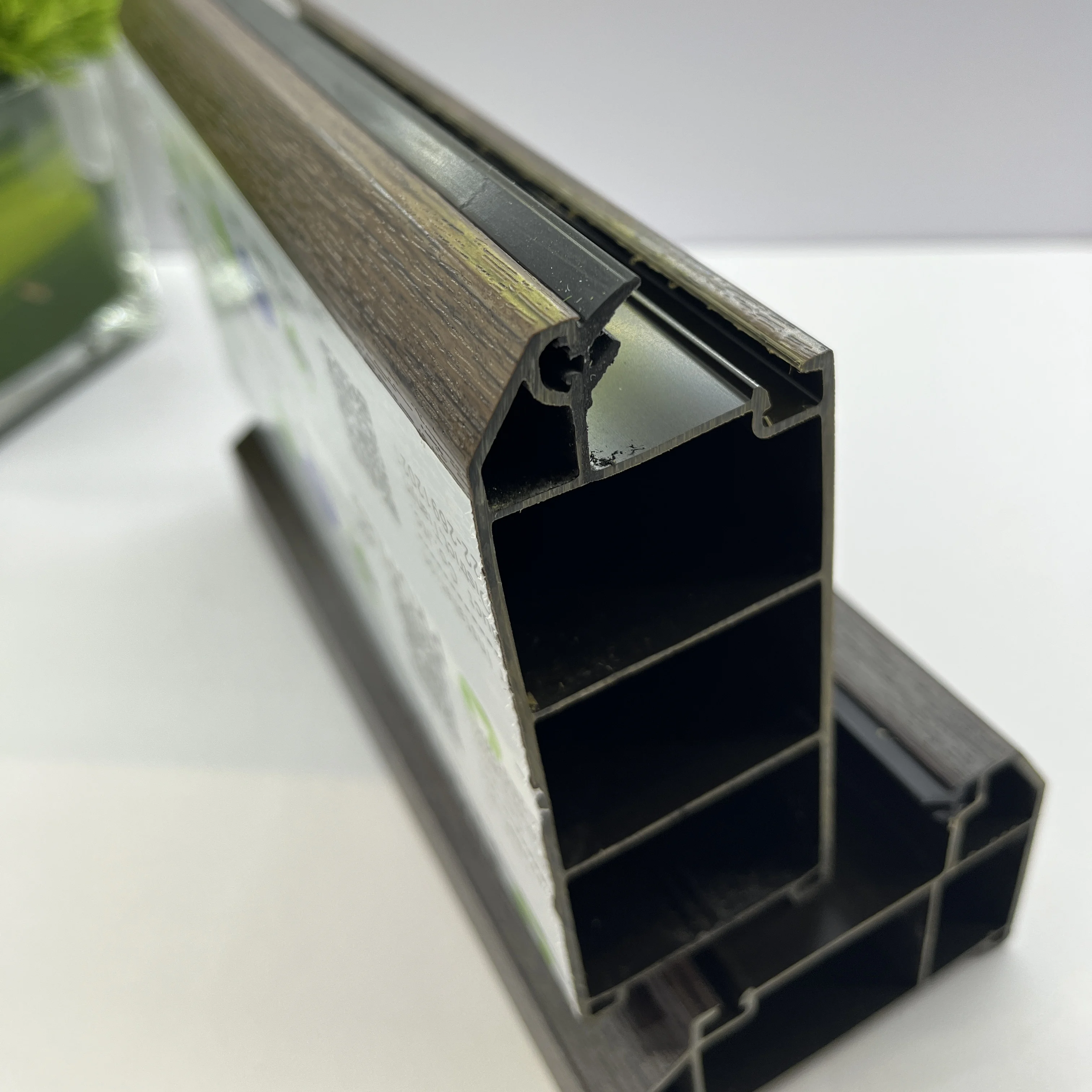Tonish Decorative PVC Profile Top Cornice Edge Strips Plastic PVC Panel Installation