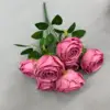 Rosa caliente