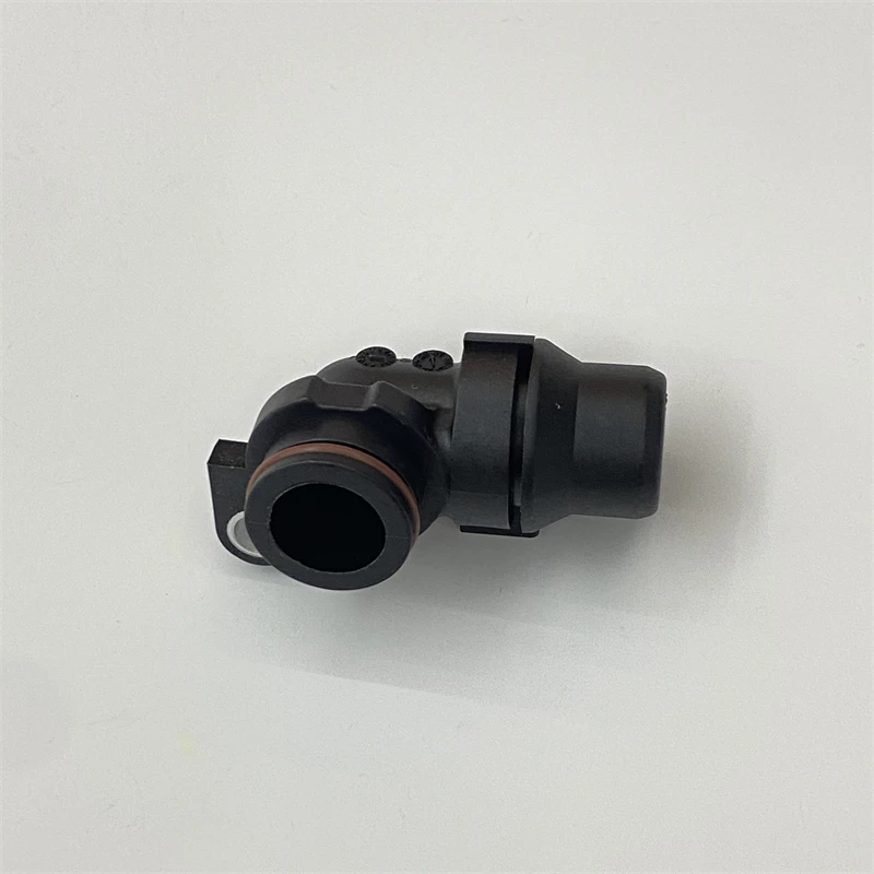 販売 STZT 11518482255 Water Pipe Head for BMW G08 X4 G02 X5 G05