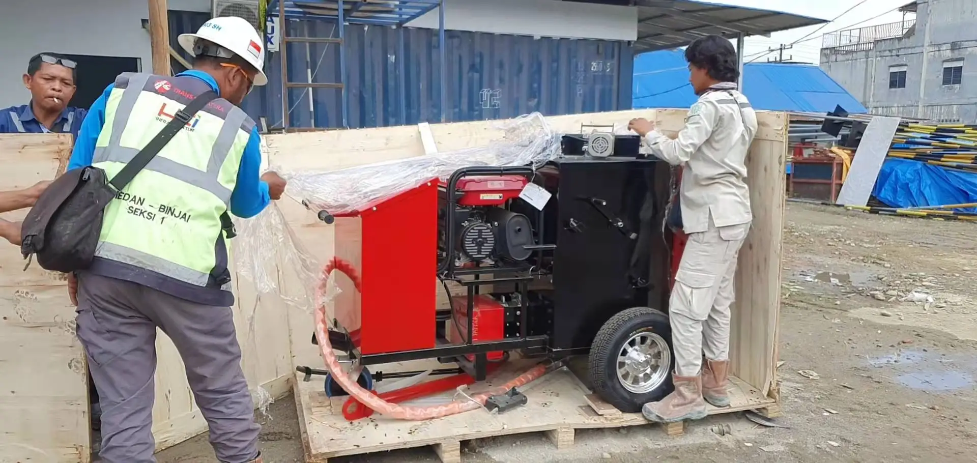 Hand push Asphalt crack Sealant heating cart for road pavement repair process
