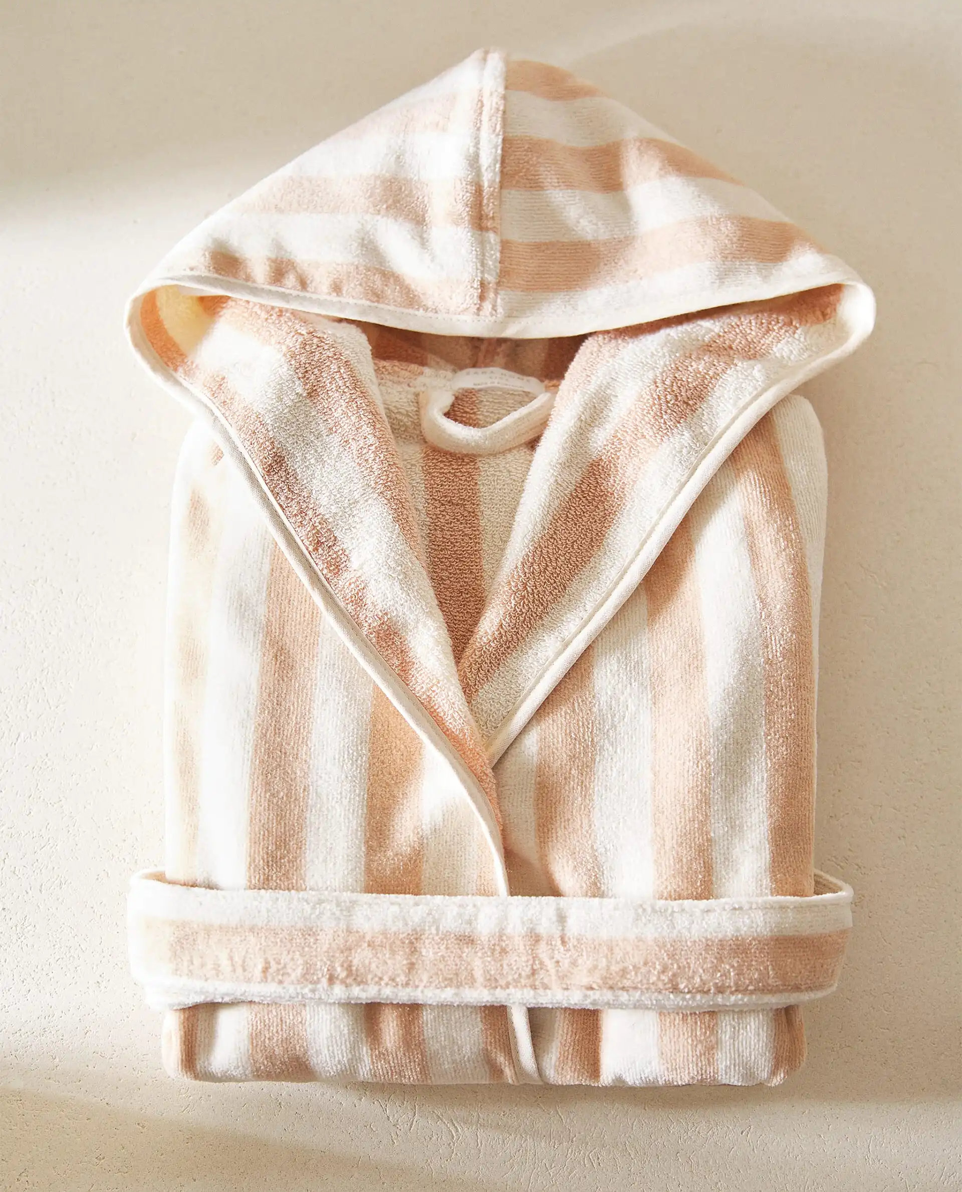 Hot Sale Animal Design Hooded Baby Towel Luxury Baby Bathrobe Custom Bathrobe details