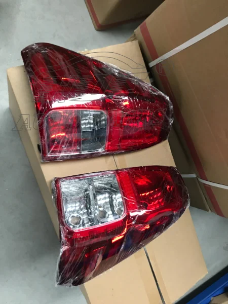 Source Auto Car Tail Lamp Light For Toyota Hilux Revo 2015- 212-19AM  81550-0K260 on