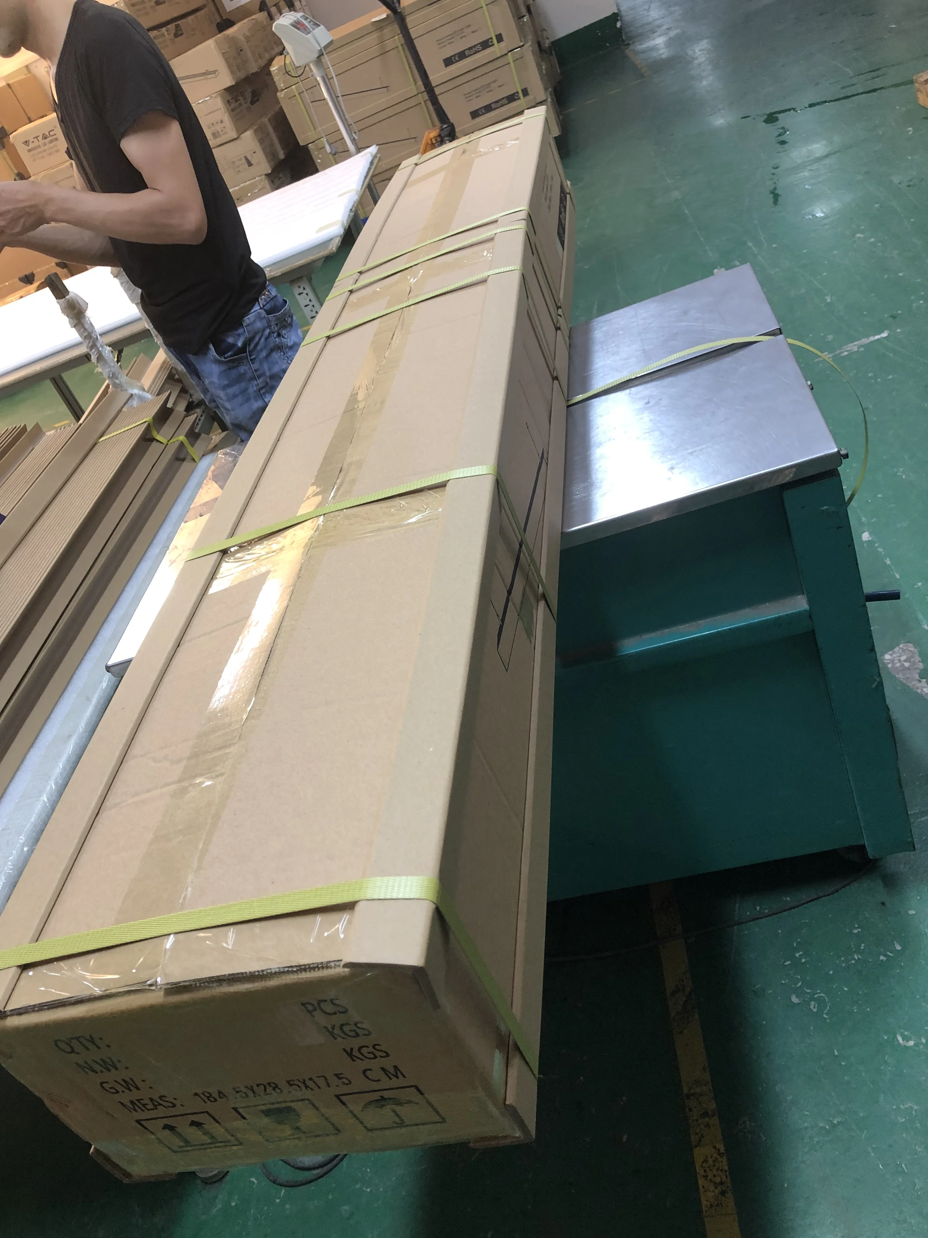 3570 Up And Down Led Linear Light With Reflector Ac200-240v 100lm/w ...