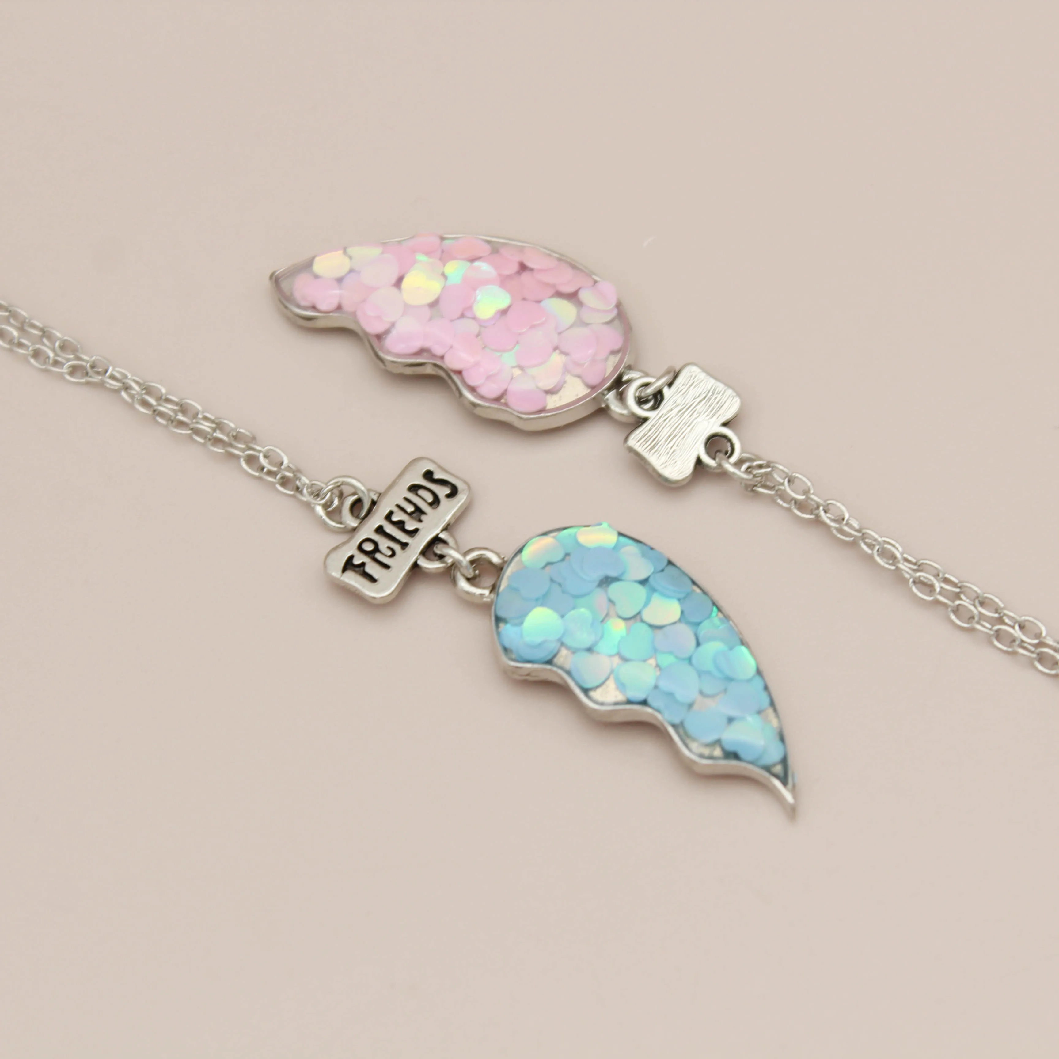 アクセサリー heaven friendship necklace Heaven By Marc Jacobs Friendship Necklace set Brand - Depop