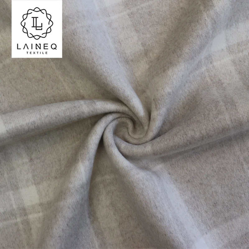 2023 тонкая и красиво сделанная шерстяная текстильная Двусторонняя серая Клетчатая Шерстяная ткань для зимнего пальто 70% шерсть