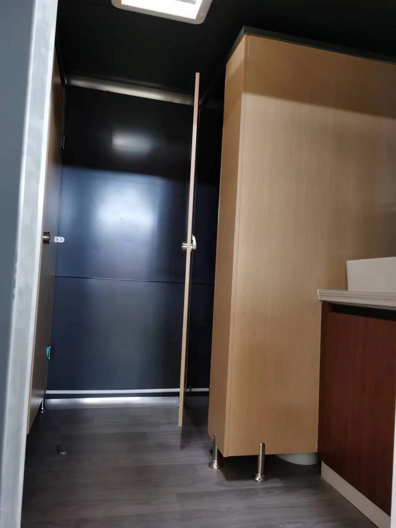 Newwin Portable Restroom With Sink Mobile Bathroom Toilet Potty Adults