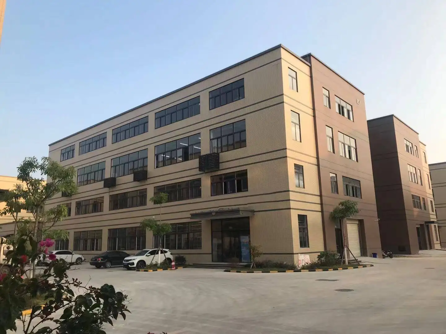 BeautyE (Xiamen) bags Co.,Ltd