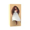 Chica negra, pelo largo, estilo fino, beige.