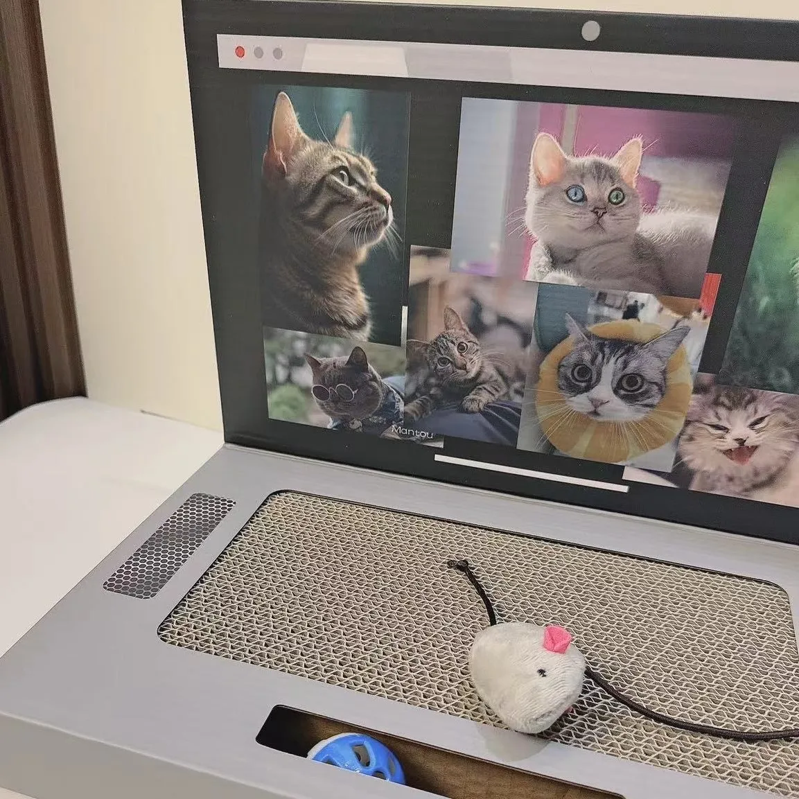 Laptop Cat Scratching Board Corrugated Paper Cat Scratcher Foldable Computer Shape Funny Cat Toy
