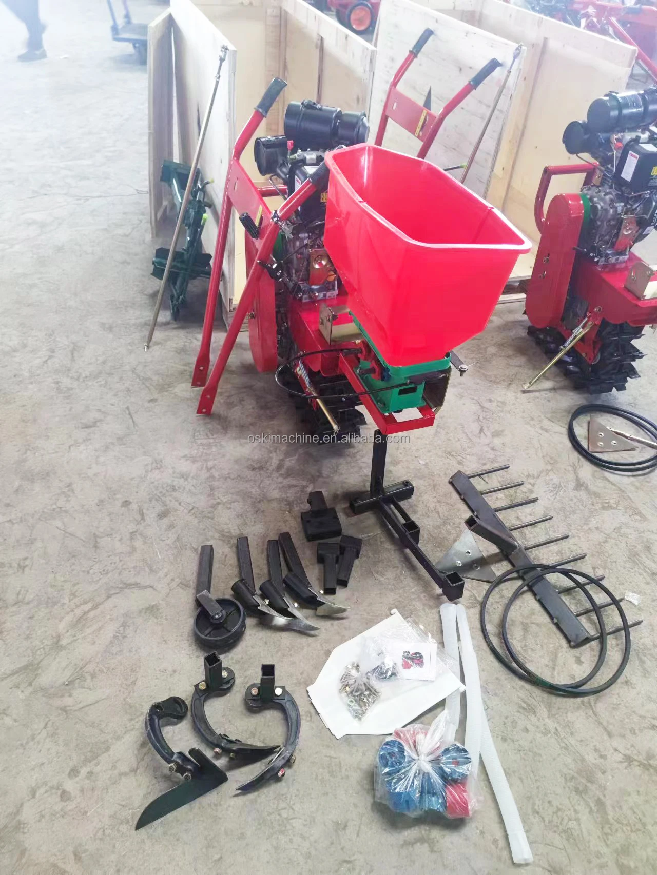Small Farm Hand Cultivating Cultivation Machine - Power Tiller