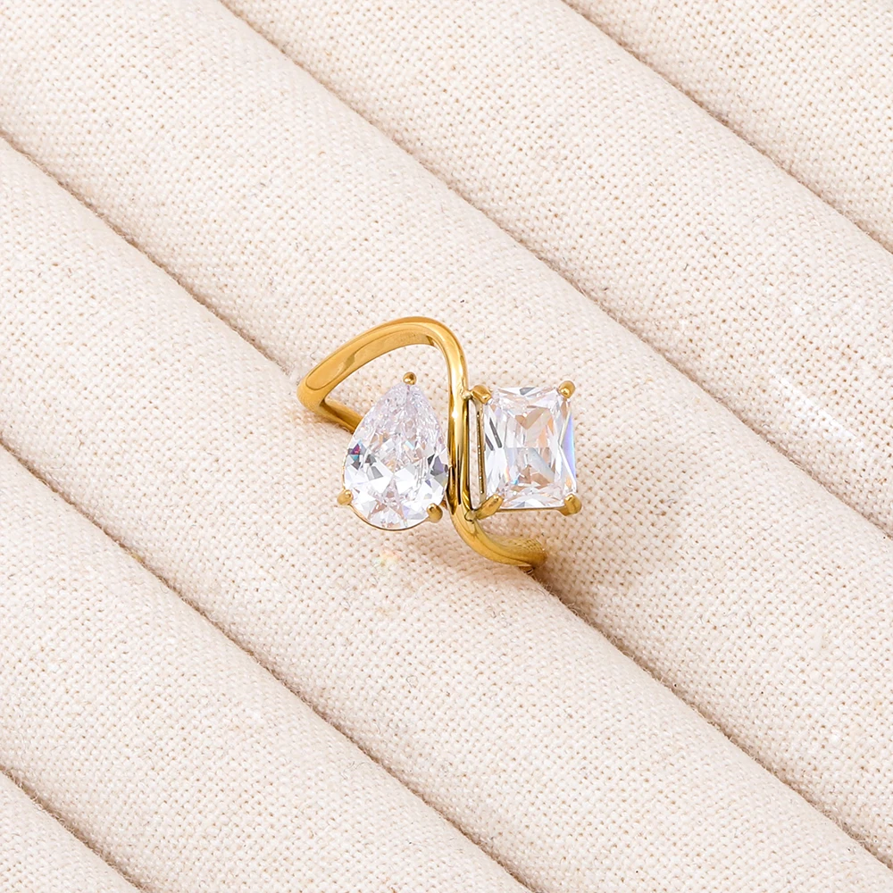 Trendy Fashion Ring with Water Drop Rectangle Zircon 18K Gold Plated High End Stainless aperçu 5