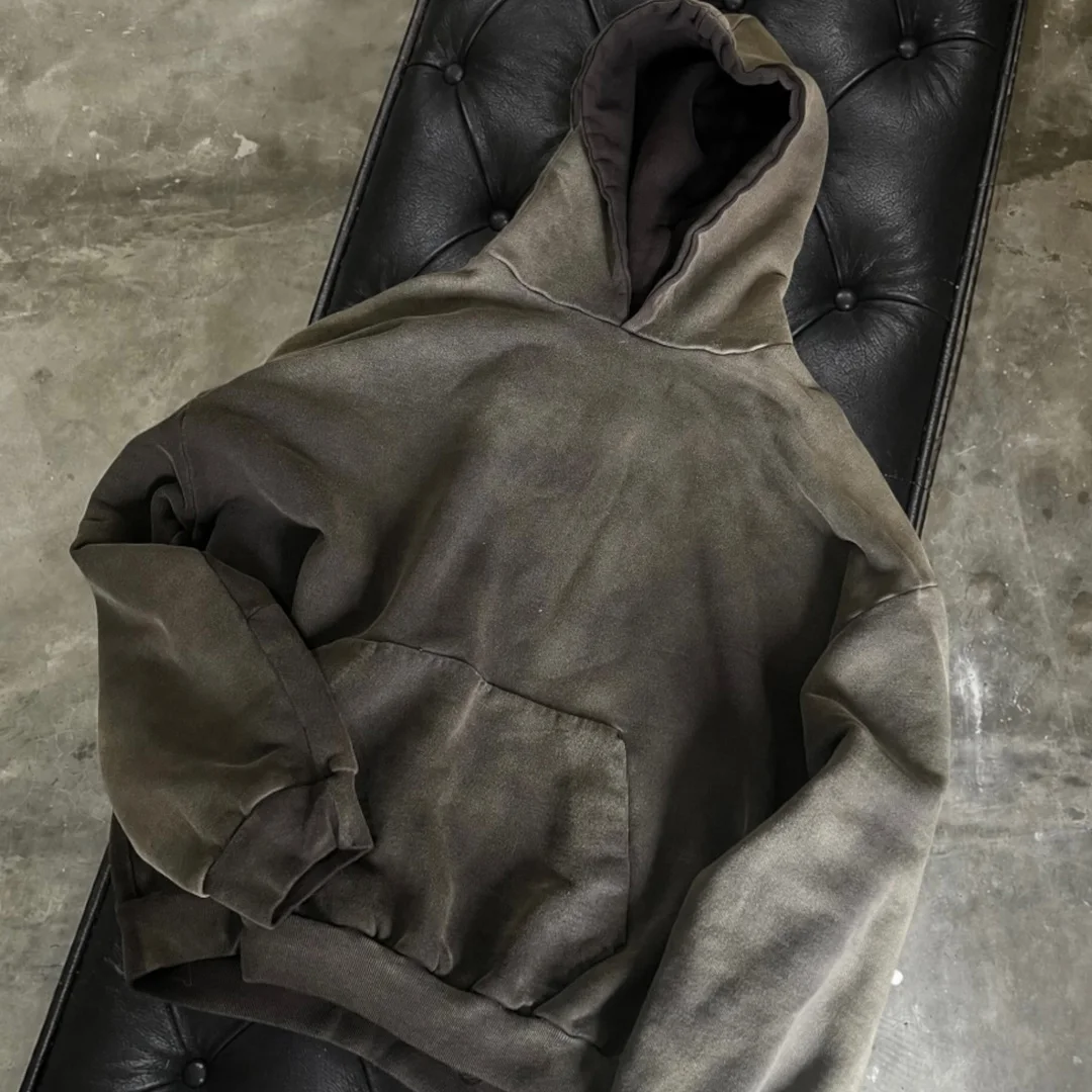 Výrobce oblečení pro OEM – mužská ošlapaná hnědá kyselinově praná ekologicky šetrná příliš velká streetwearová svetr s kapuci z 100 % bavlny, velkoobchod