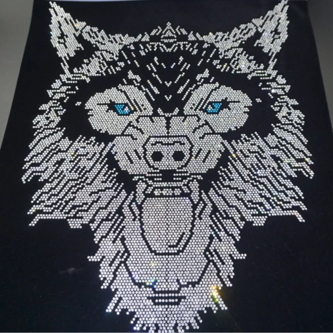 Free sample Professional large design lion crystal beads rhinestone transfer for clothing